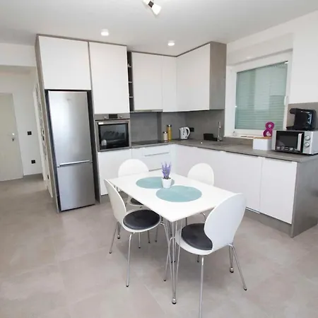 Ilijana Apartment Makarska